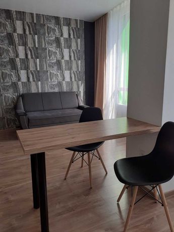 Оренда стильної 1-кім. квартири + кухня-студія по вул. Бігова