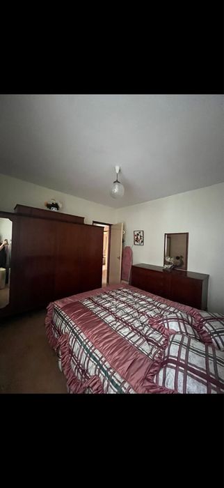 Alugo quarto em vialomga