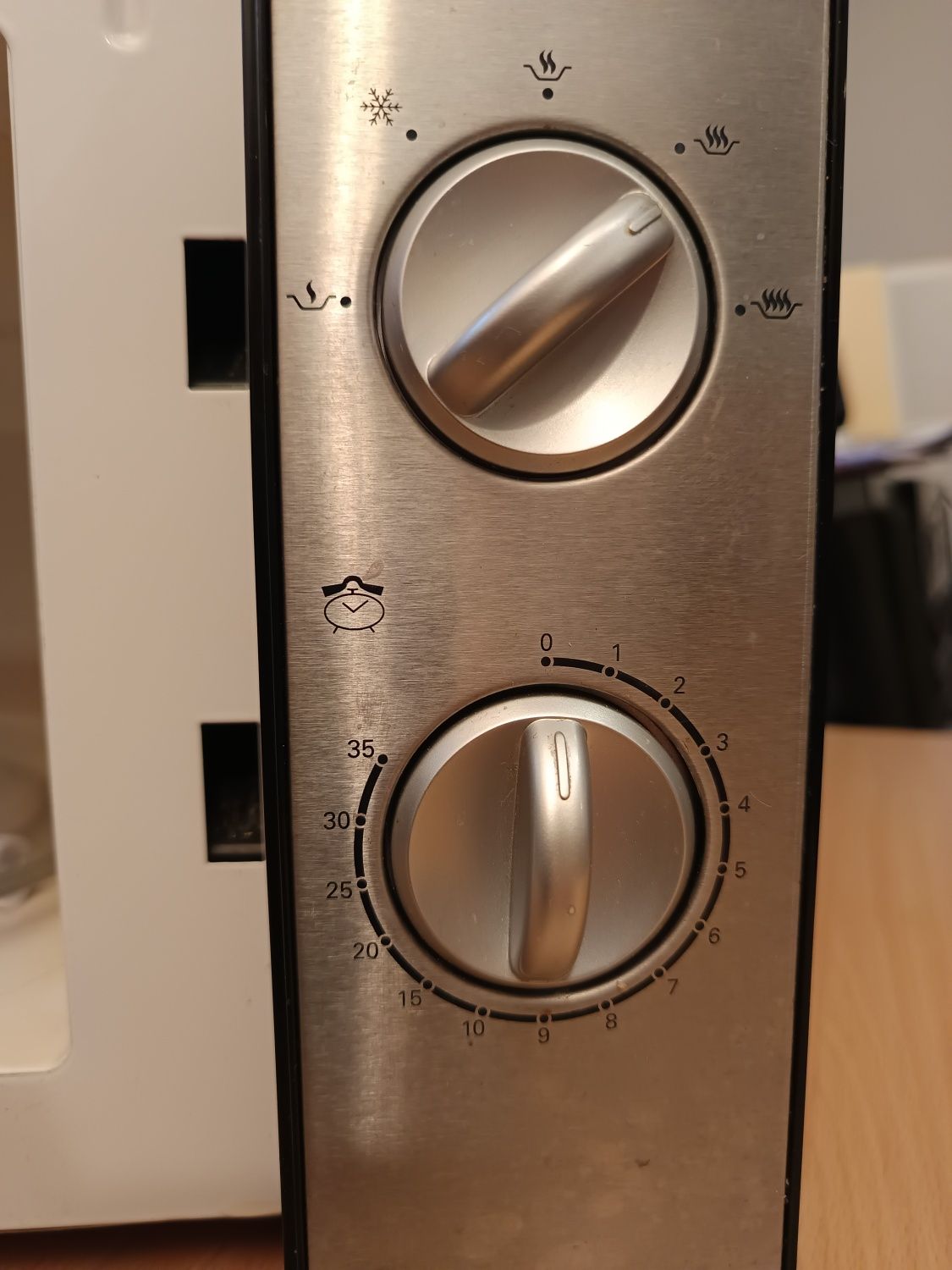 Kuchenka mikrofalowa LIFE 1050 W