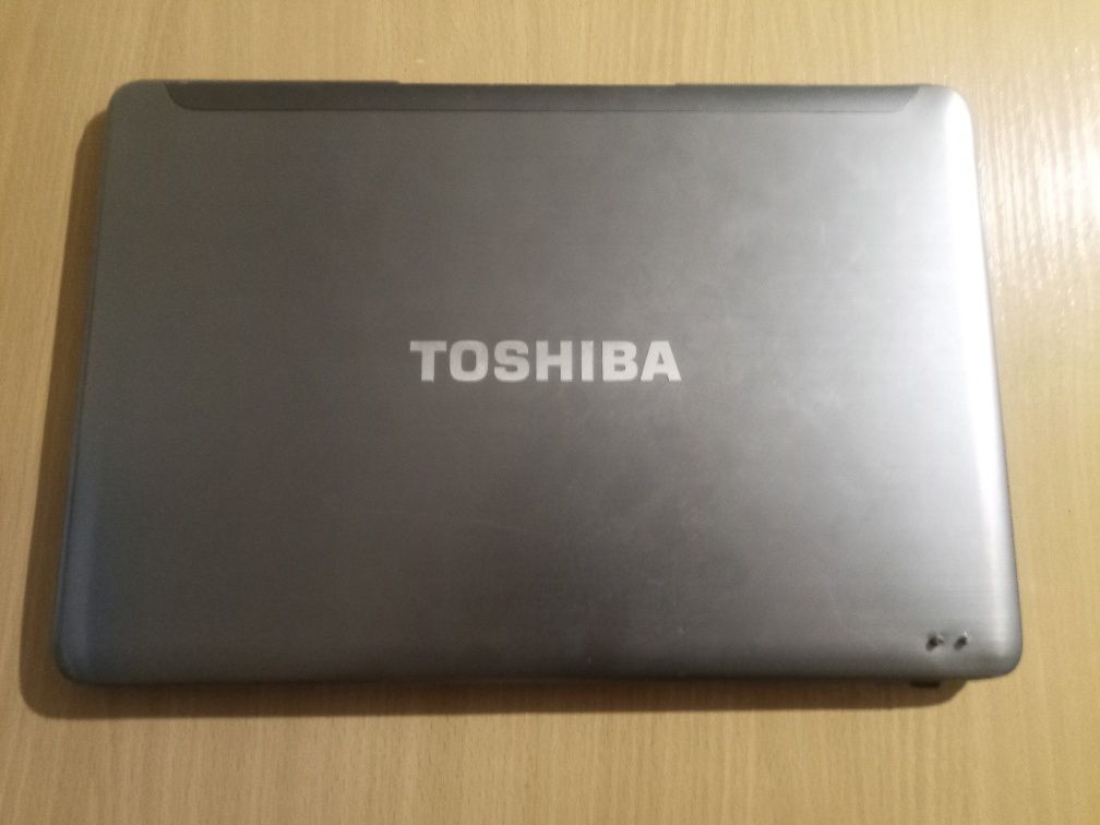 Toshiba satellite u845( core i5/4/ssd32