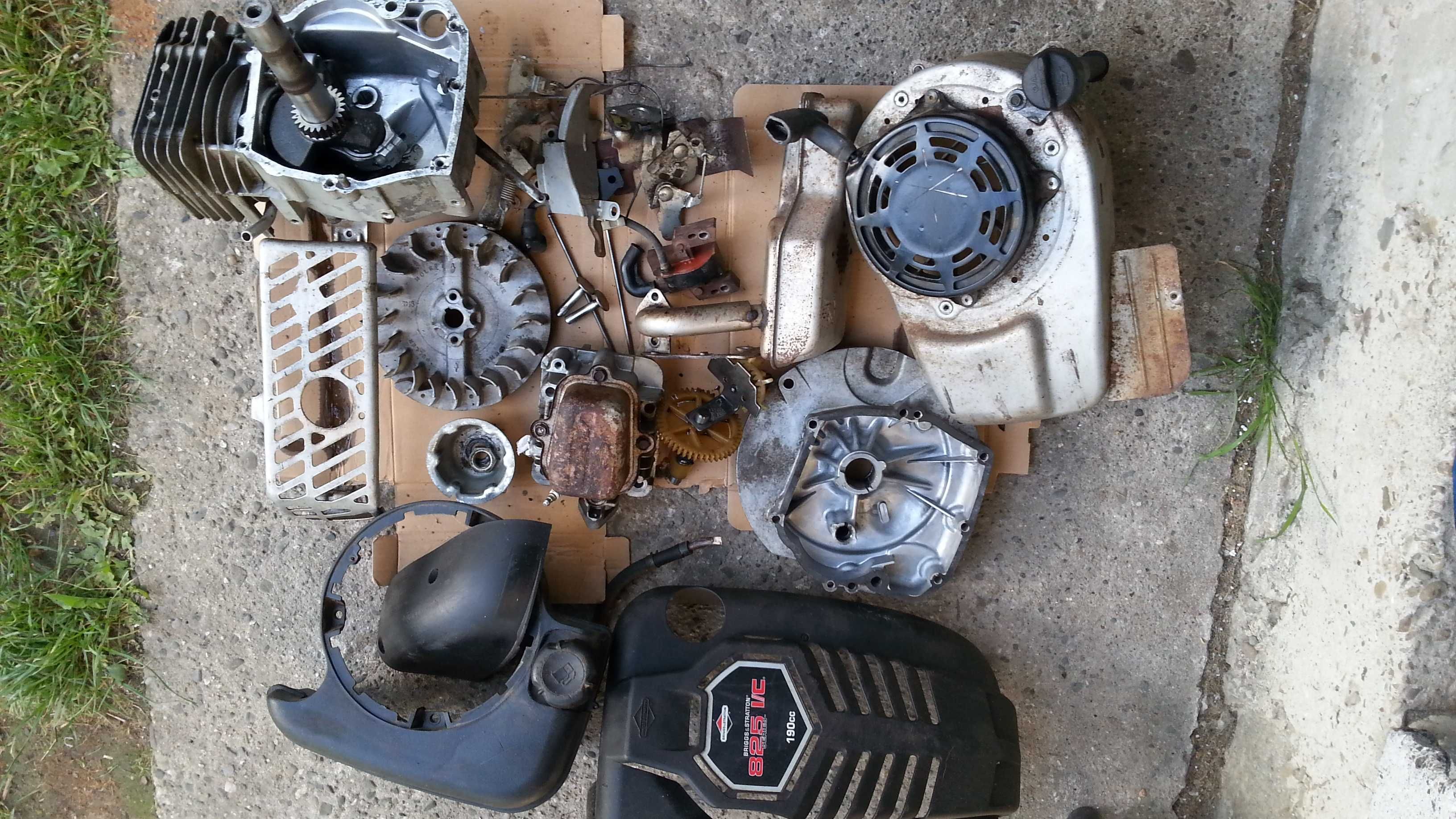 Części silniki Briggs & Stratton (różne modele)