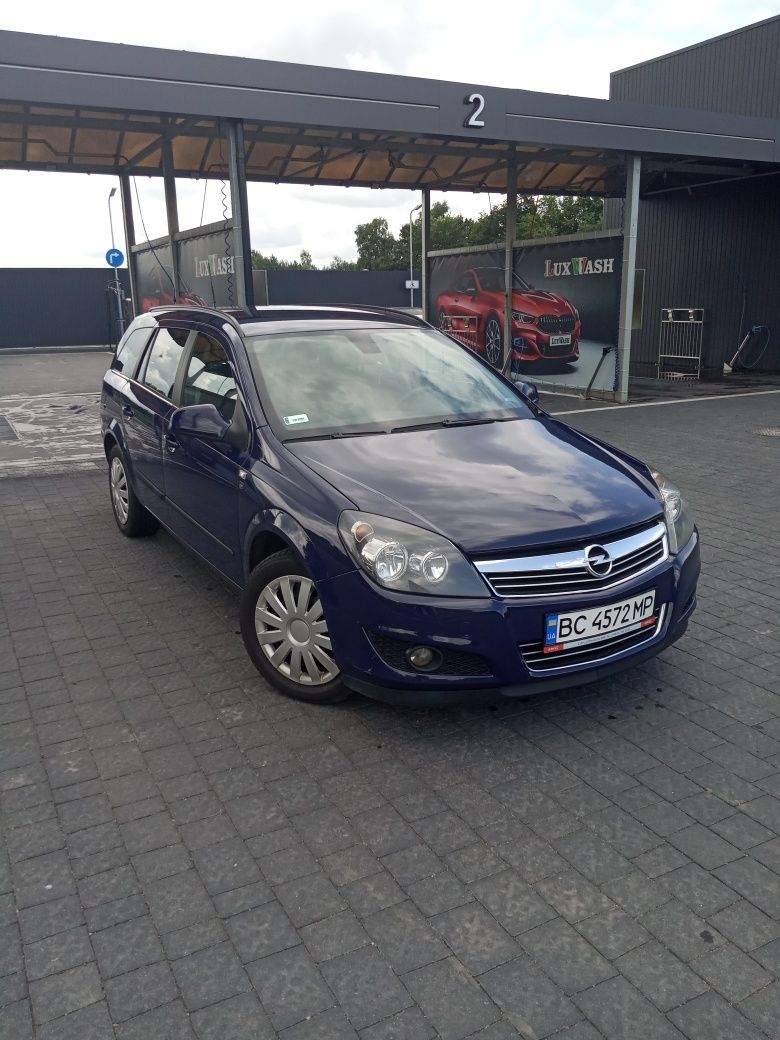 Opel Astra H 2010 року 1.7CDTI