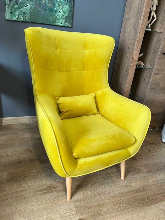 Fotel uszak z podnóżkiem wygodny zestaw do salonu – zestaw 1