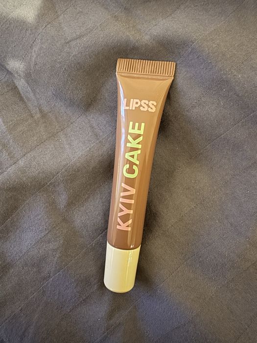 Блиск для губ lipss kyiv cake