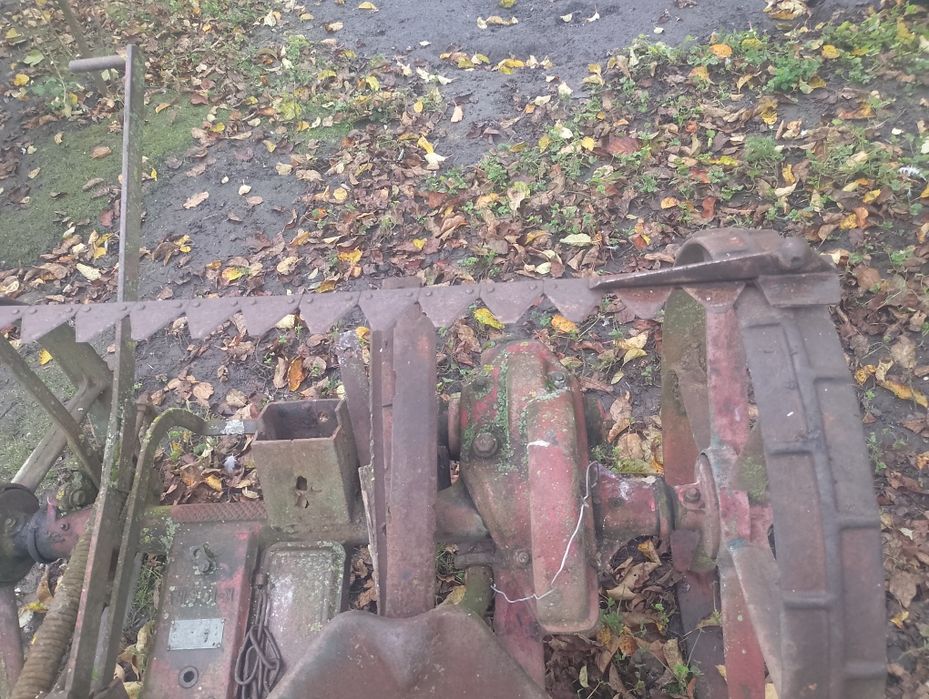 Кіна косілка потрібно чуть доскладати