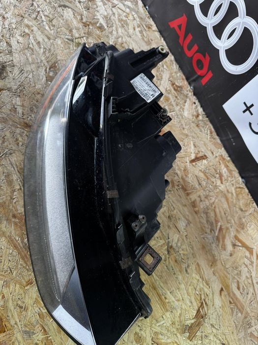 Фара передня права Audi A4 2013 США оригінал