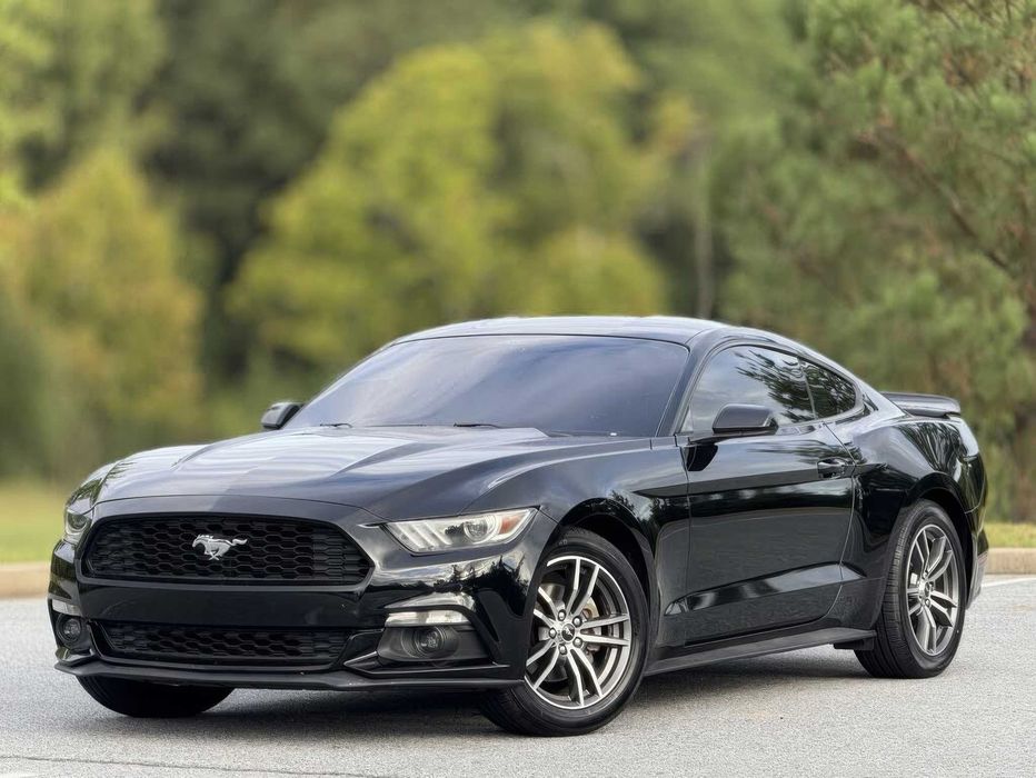 Ford Mustang EcoBoost Coupe      2017