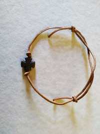 pulseiras artesanais com fio de couro