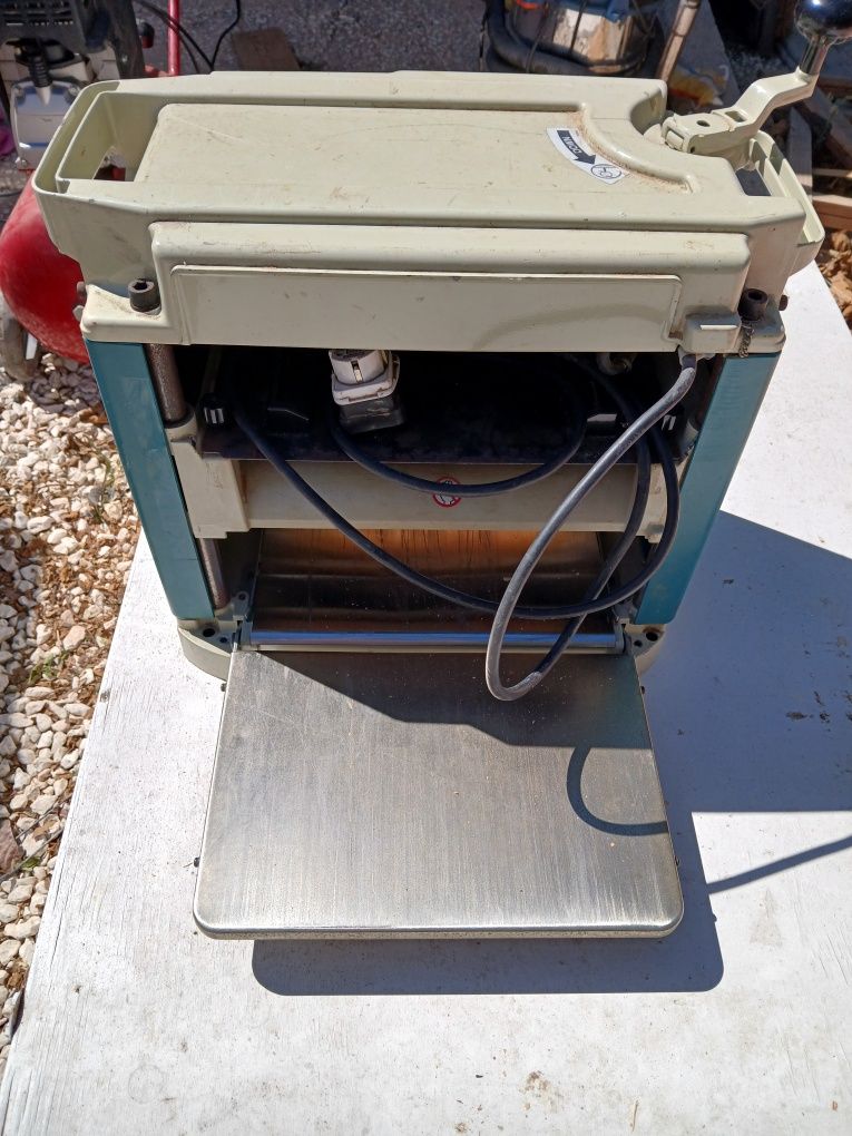 Makita 2012nb desengrosadeira