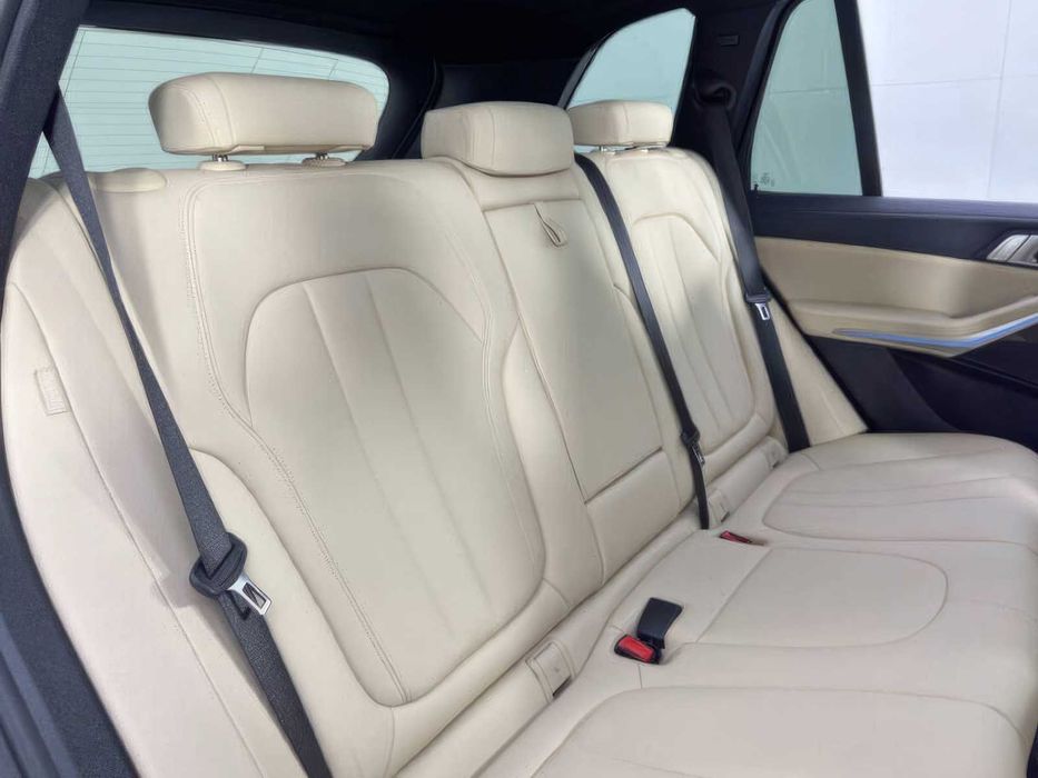 BMW X5 xDrive45e      2022