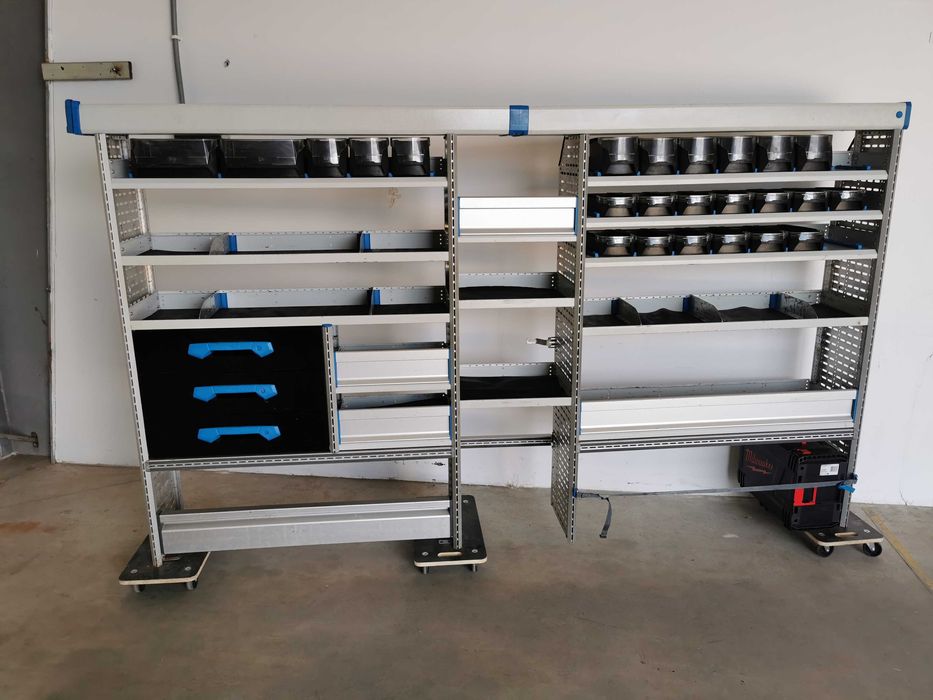 Zabudowa serwisowa warsztatowa regał samochodowy serwisowy SORTIMO