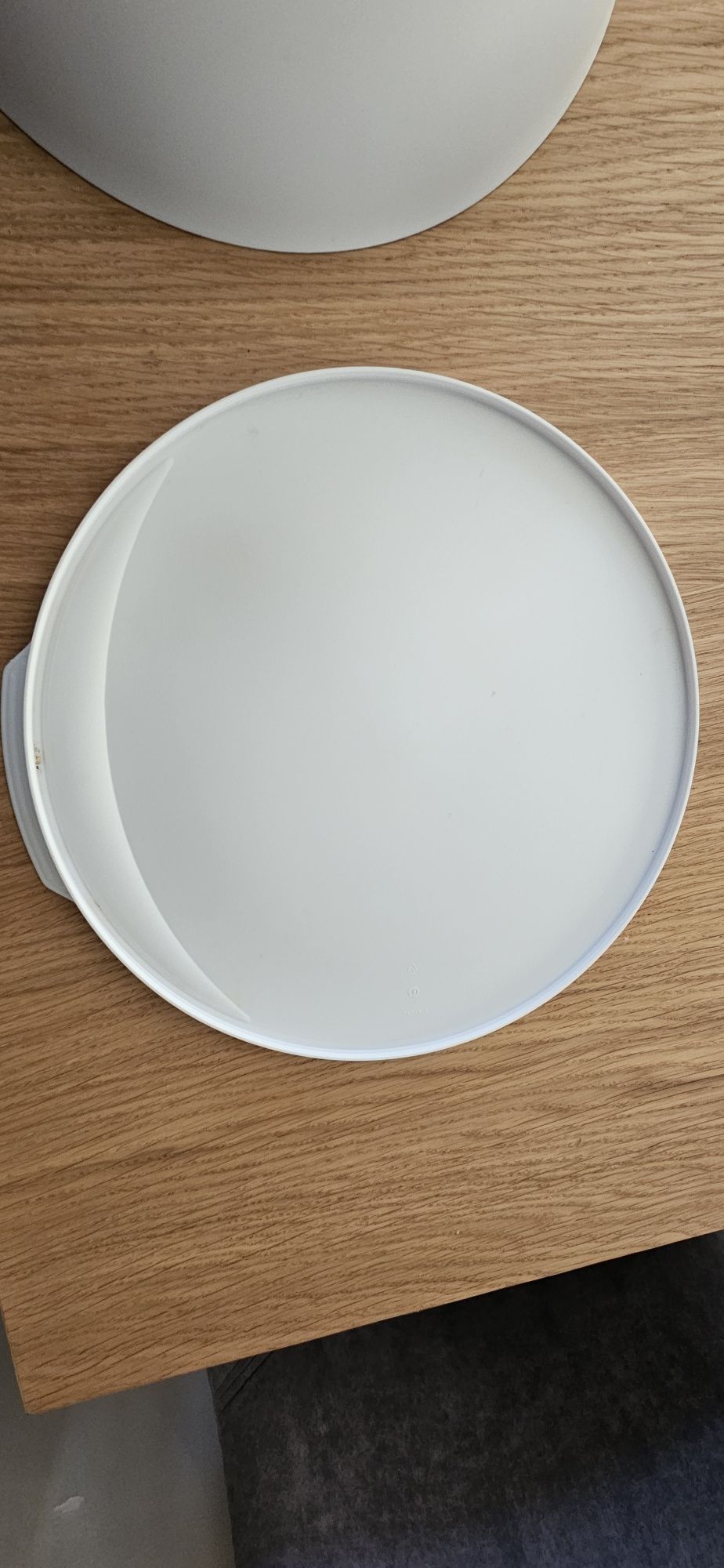Sprzedam miskę tupperware