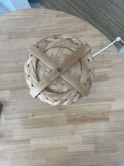 Candeeiro de Mesa KNIXHULT IKEA