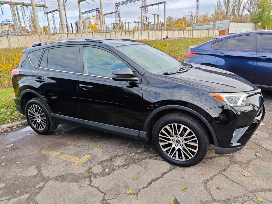 Продам Тойота Рав4