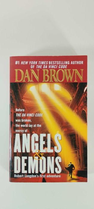 Angels & Demons - Dan Brown