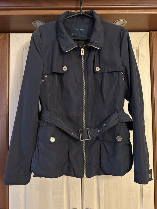 Курточка демісезонна ZARA BASIK розмір XL/42 вітровка
