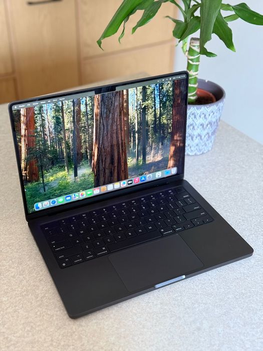 Apple MacBook Pro 14” M4 Pro 24GB RAM 512GB Gwiezdna Czerń AppleCare+