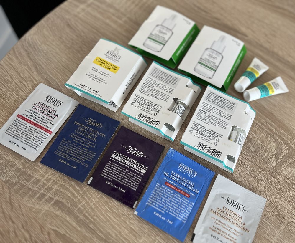 Box kosmetyków Kiehl’s próbki kwas salicylowy niacynamid lotion serum