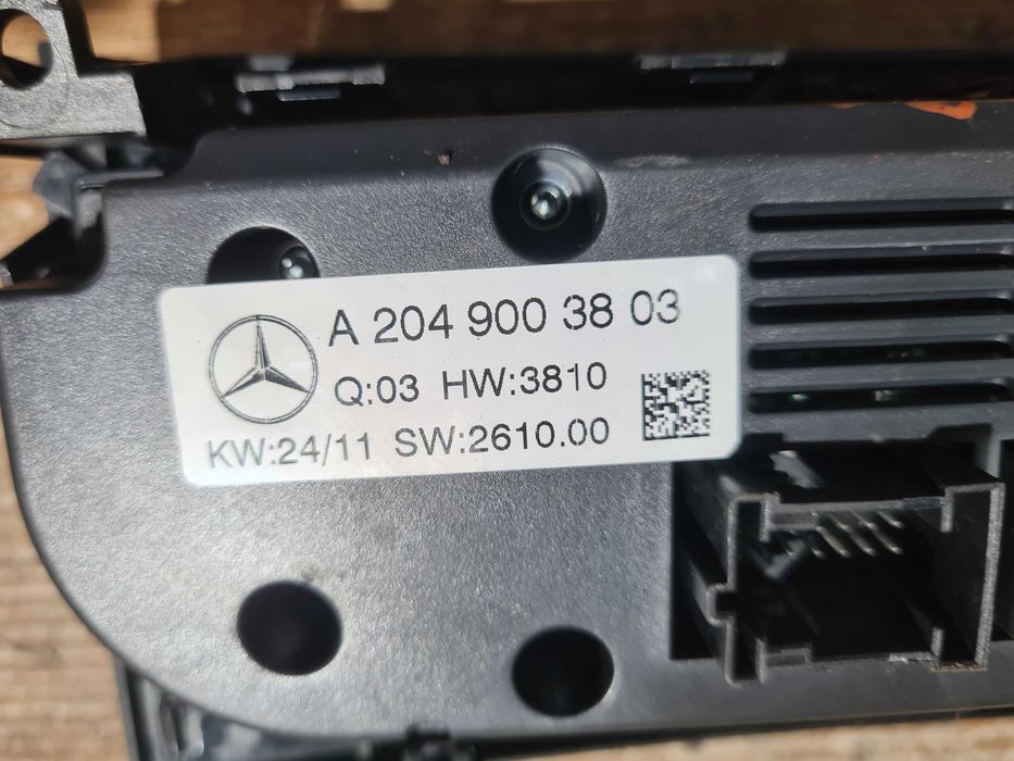 Mercedes C Klasa W204 panel nawiewu klimatyzacji ramka ELEGANCE
