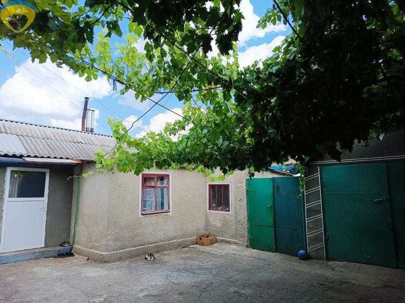 Гарний будинок у передмісті Одеси чекає на нових власників