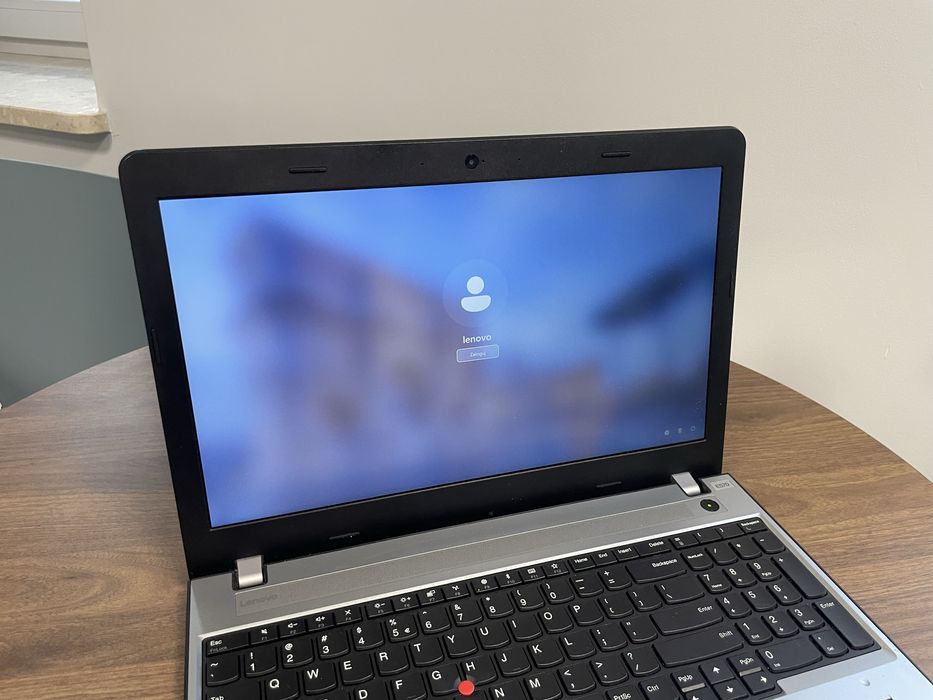 Laptop Lenovo E570 i5-7200U 8GB 128SSD Windows 11 Pro