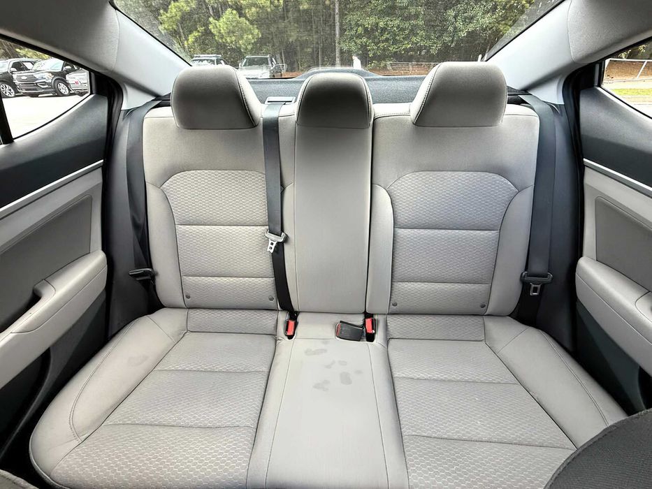 Hyundai Elantra Value Edition      2019