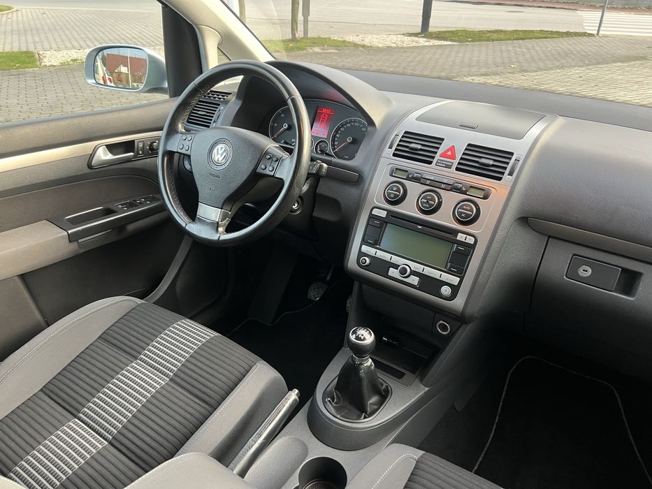 VM Touran 1.9 TDI 105KM United 7 Miejsc Klima Tempomat 6 Biegów Manual