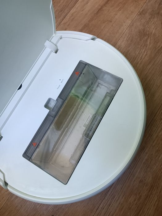 Робот пилосос Xiaomi с вологим прибиранням
