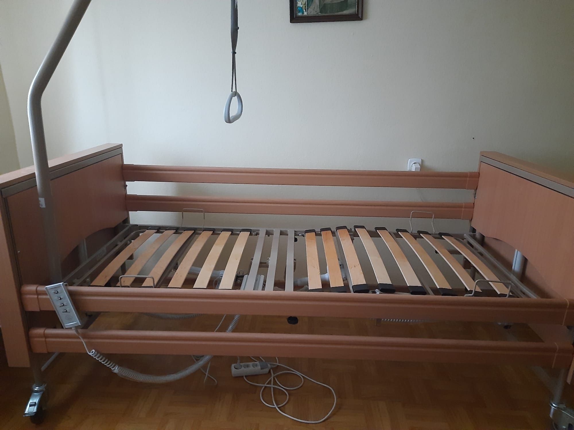 Łóżko rehabilitacyjno pielęgnacyjne
Model CLUB