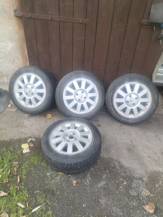 Koła cztery do renault