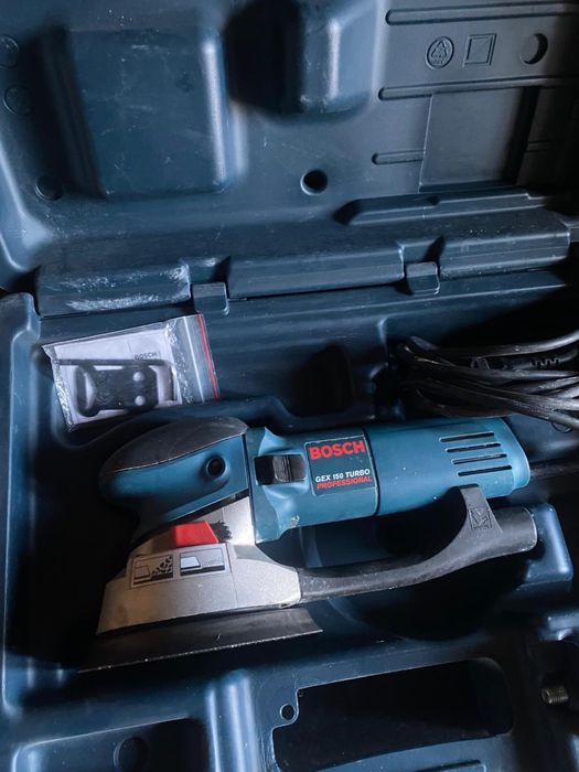 Lixadora orbital Bosch GEX 150 Turbo