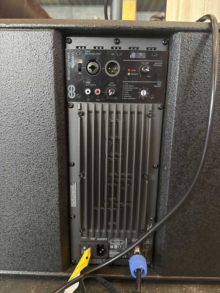 Colunas DB technologies entertainment system