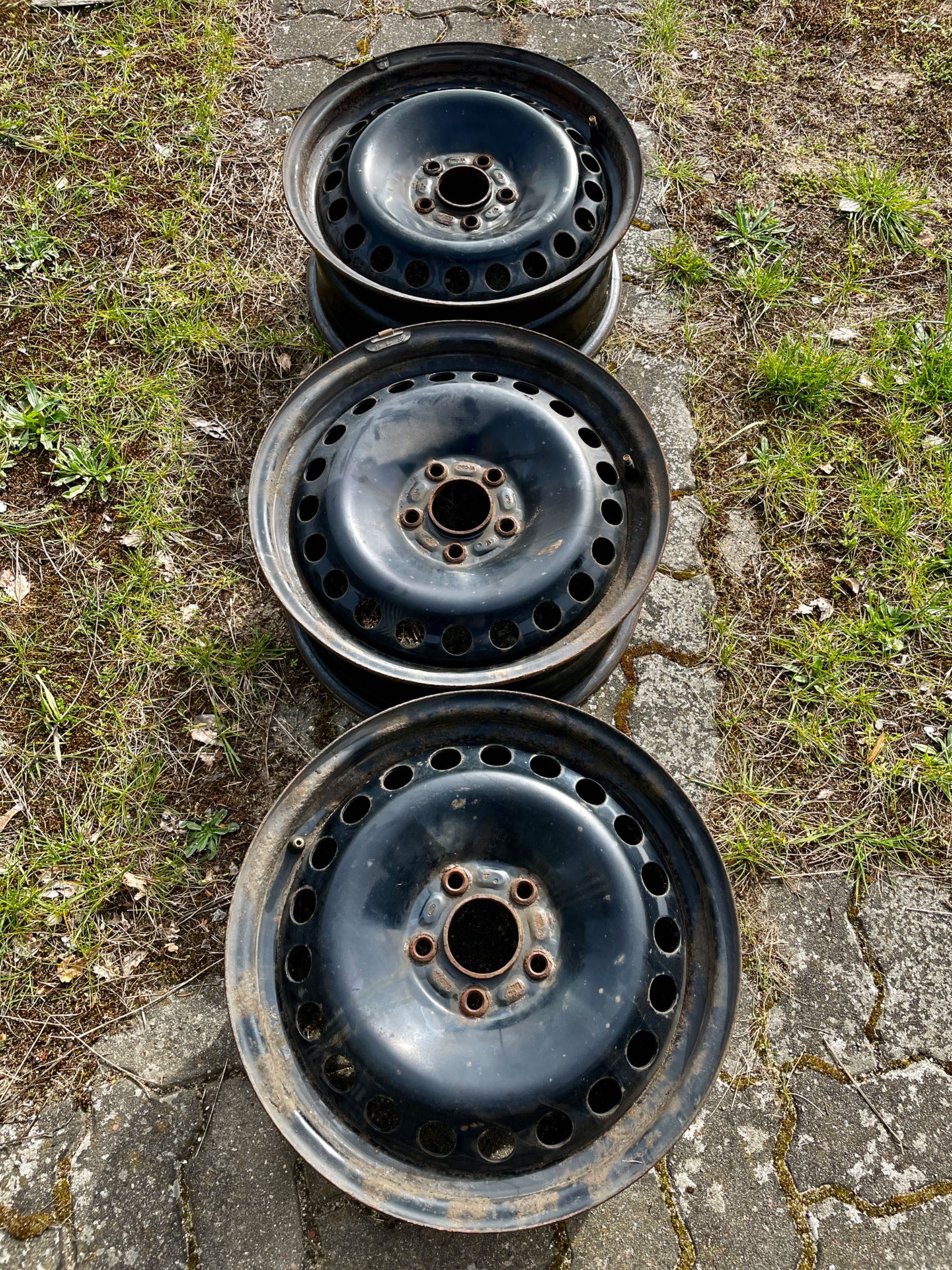 Felgi Volvo Ford 5x108 63,4 et50 3szt