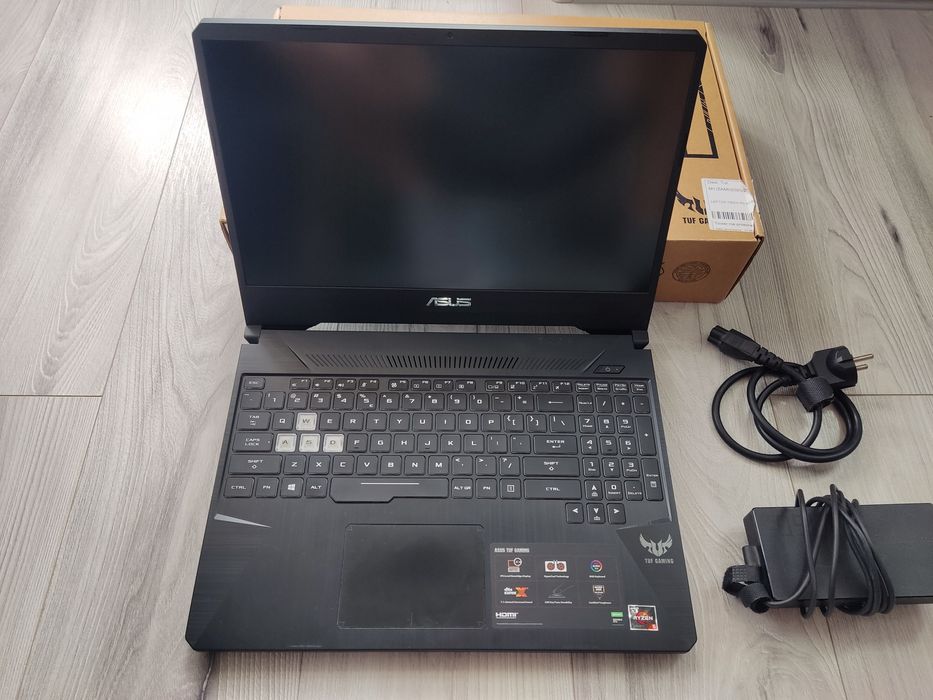Laptop Asus TUF Gaming FX505DT Ryzen 5/8GB DDR4/GTX 1650/512GB SSD