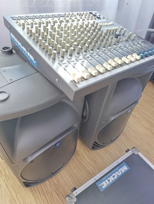 zestaw nagłośnieniowy Mackie 2 kolumny SRM450 i mikser CFX12 USA