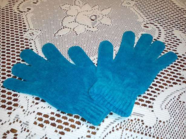 Rękawiczki i szalik w ślicznym kolorze turkusowym. Polecam!!! Okazja!