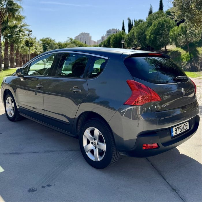 Peugeot 3008 1.6 HDi Caixa Auto DESDE 129€