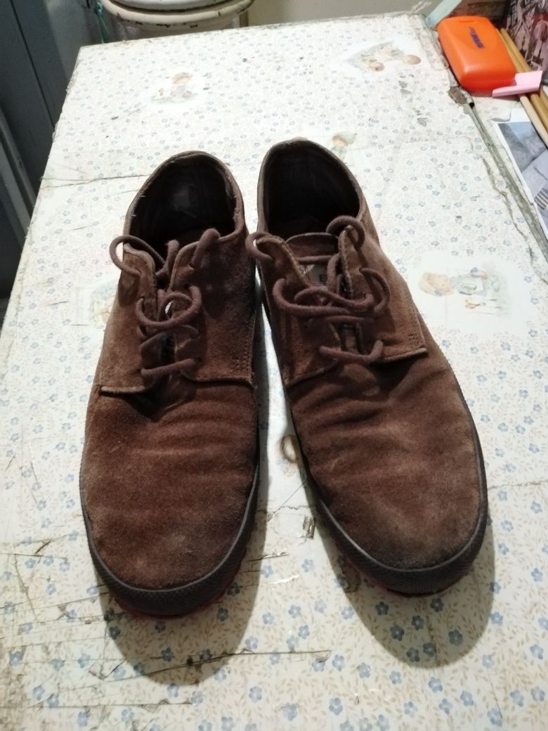 Vendo sapatos novos para homem bom estado
