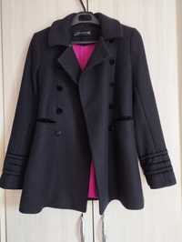 Czarny elegancki krótki damski płaszcz Zara