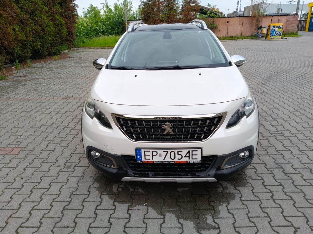 Peugeot 2008 1.2 130km Biala Perla