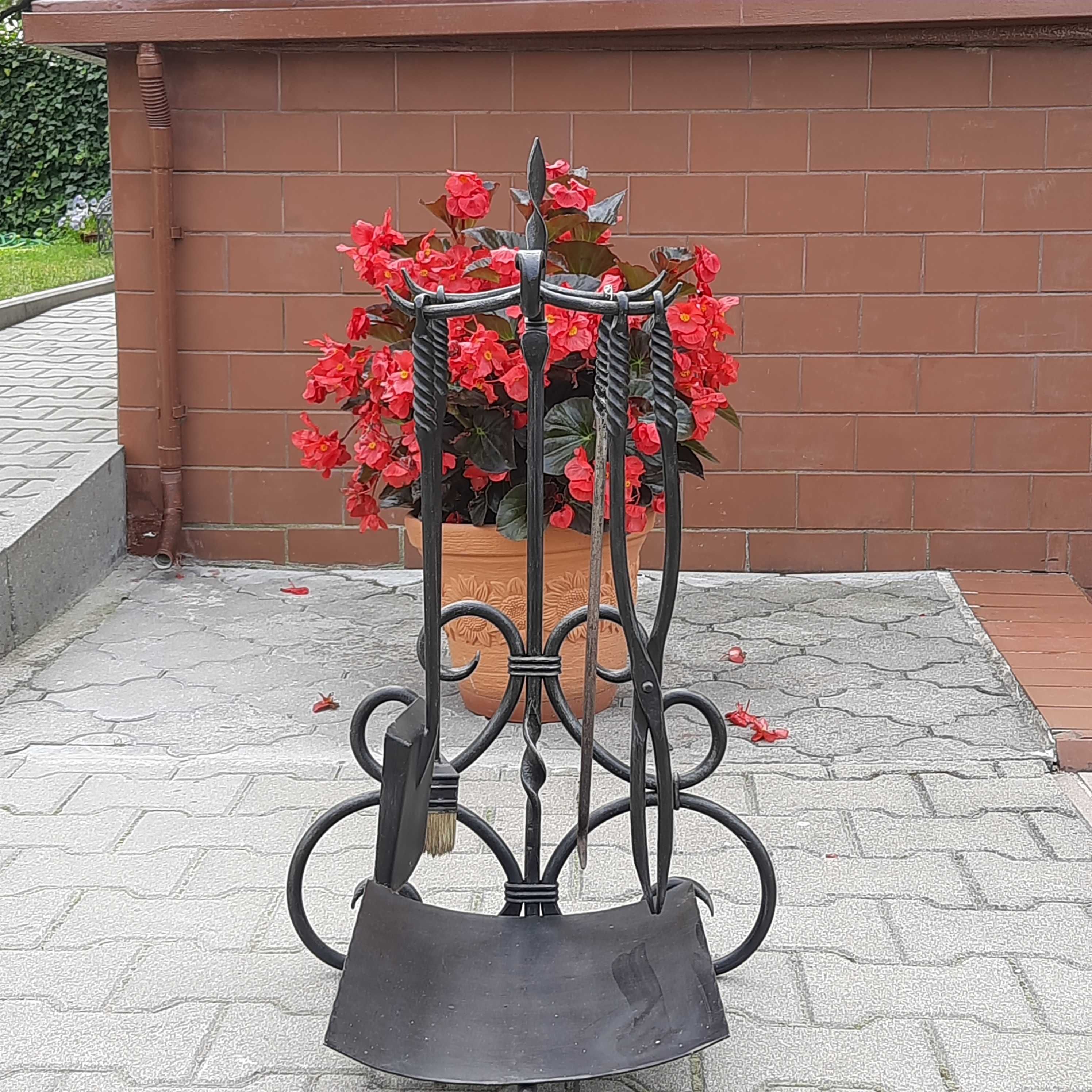 stylowy komplet kominkowy kuty