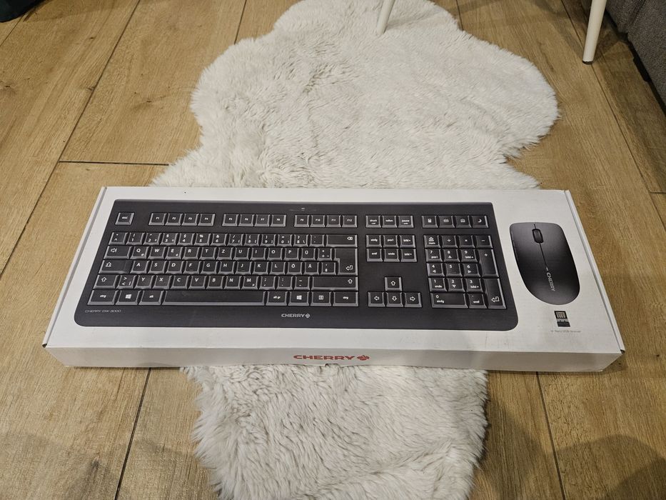 Klawiatura myszka bezprzewodowa cherry dw 3000 nowe zafoliowane