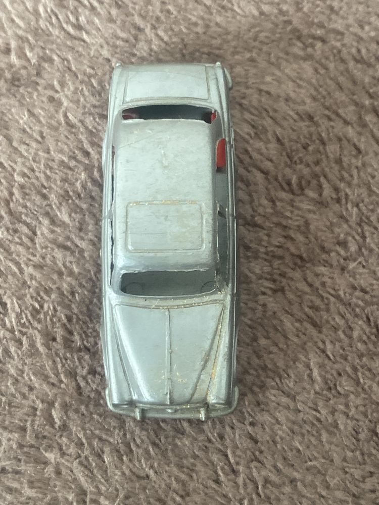 Stary model makieta H0 HO Peugeot 403 made in France