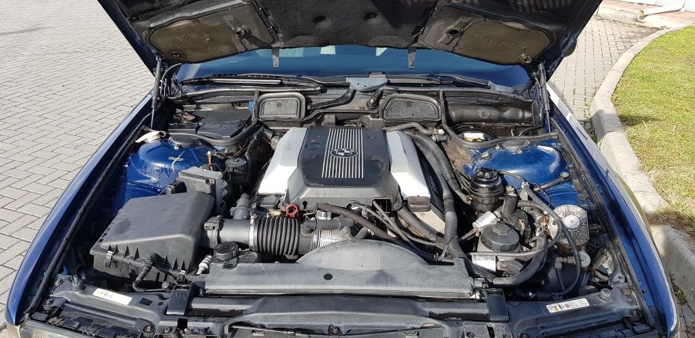 BMW 38. Механика 3.5 бензин/газ 1998г.р.