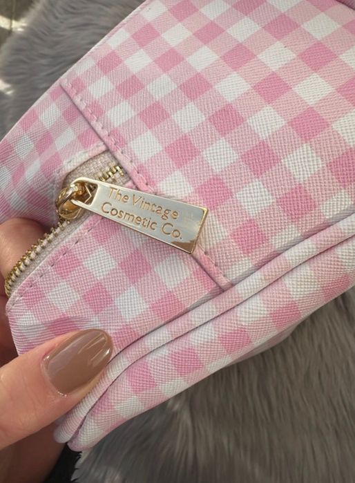 kosmetyczka różowa w kratę the vintage cosmetic użyta raz pojemna
