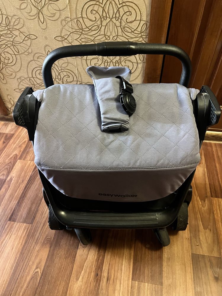 Прогулянкова коляска  Easywalker Jackey 2