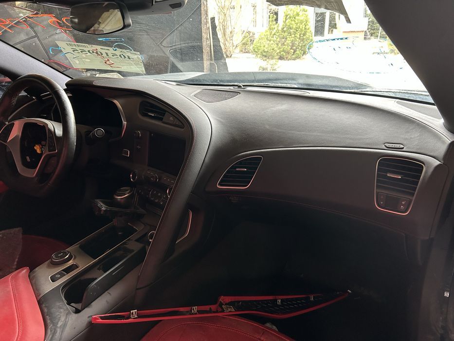 Chevrolet corvette c7 stingray deska rozdzielcza kokpit airbag konsola