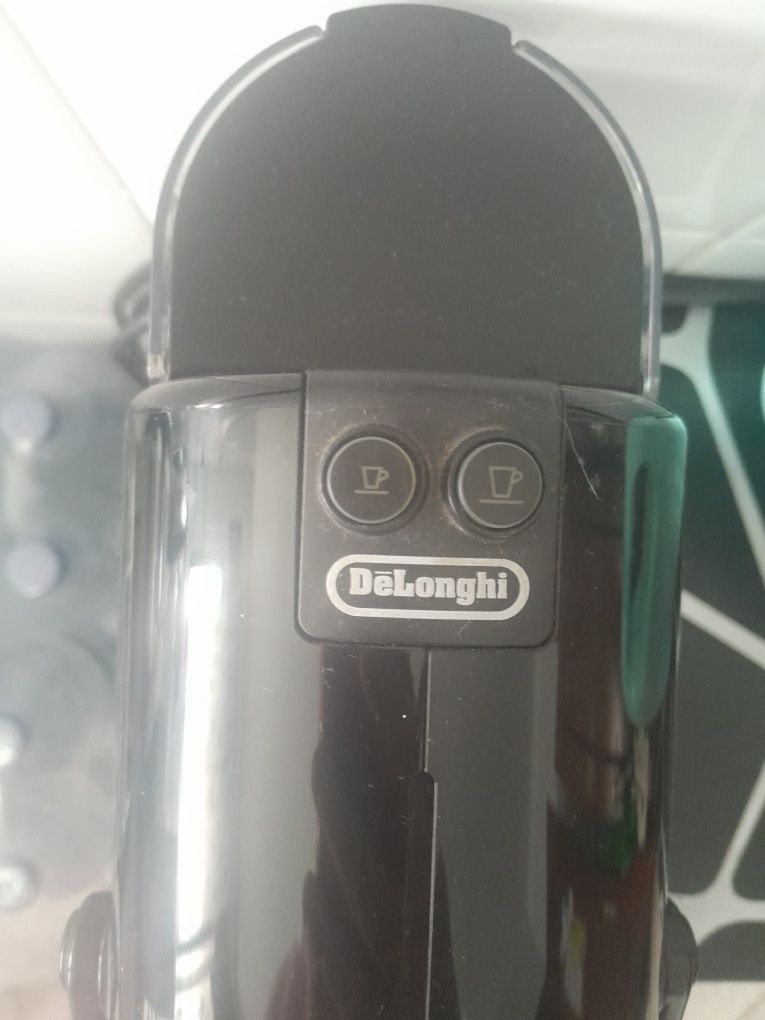 Maquina de café nespresso - DeLonghi