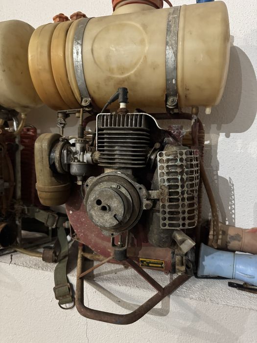 Pulverizadores Antigos a gasolina Vieira