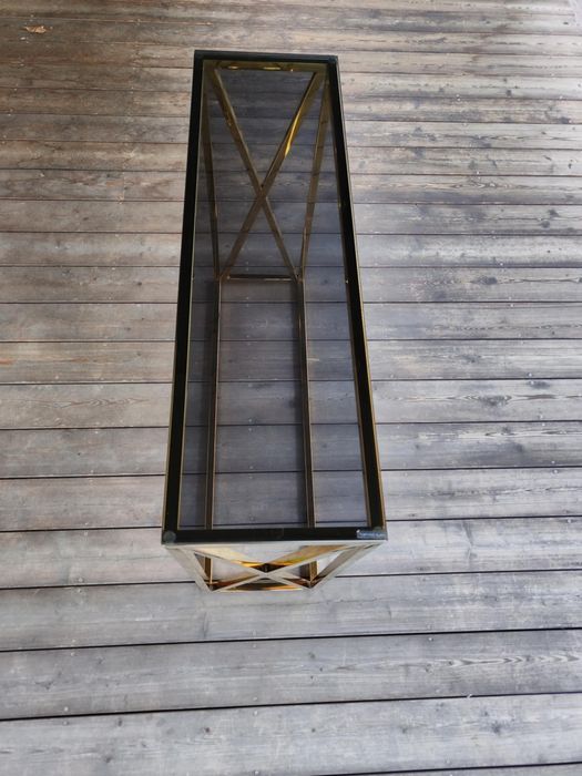 Konsola w stylu glamour